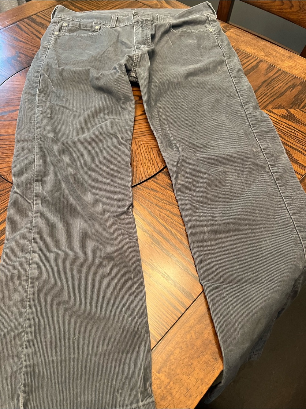 Levi's Men's Blue Corduroy Straight Jeans Regular Fit Mid Rise 5-Pocket # 640